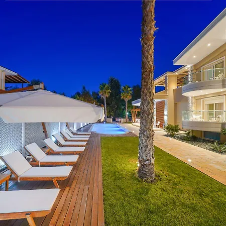 Lobelia Luxury